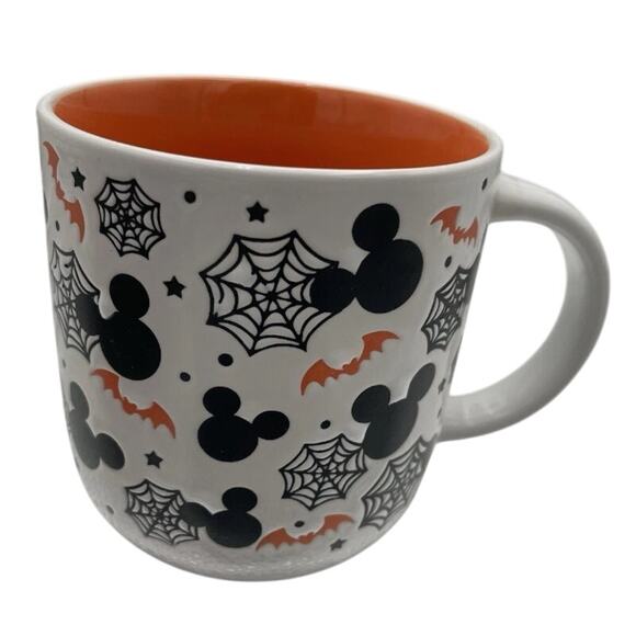 Disney Halloween MICKEY SPIDER WEBS BATS Ceramic Mug NEW - Picture 3 of 7